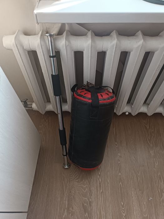 Груша и турник для детей