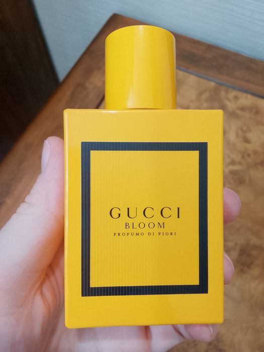 Продам парфюм оригинал ( 10 и 12 тыс)