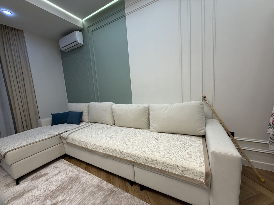 Продаётся стильный и удобный угловой диван