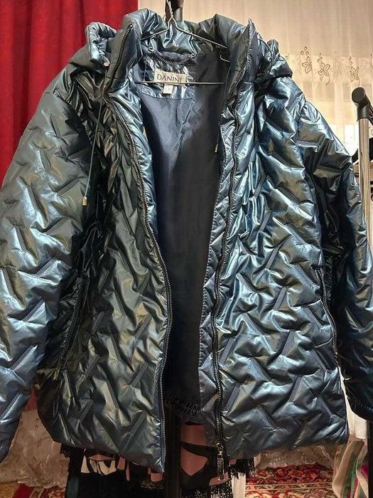 Дамски връхни дрехи