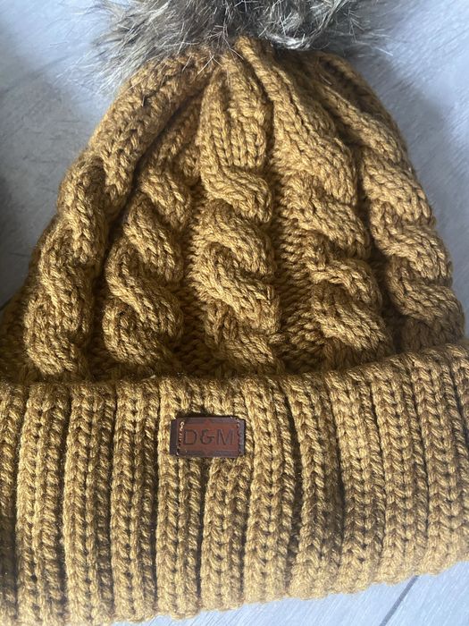 Нови дамски шапки  DGM