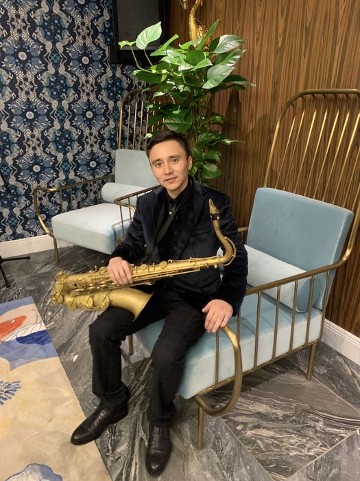 Саксофонист Азат Бекишев