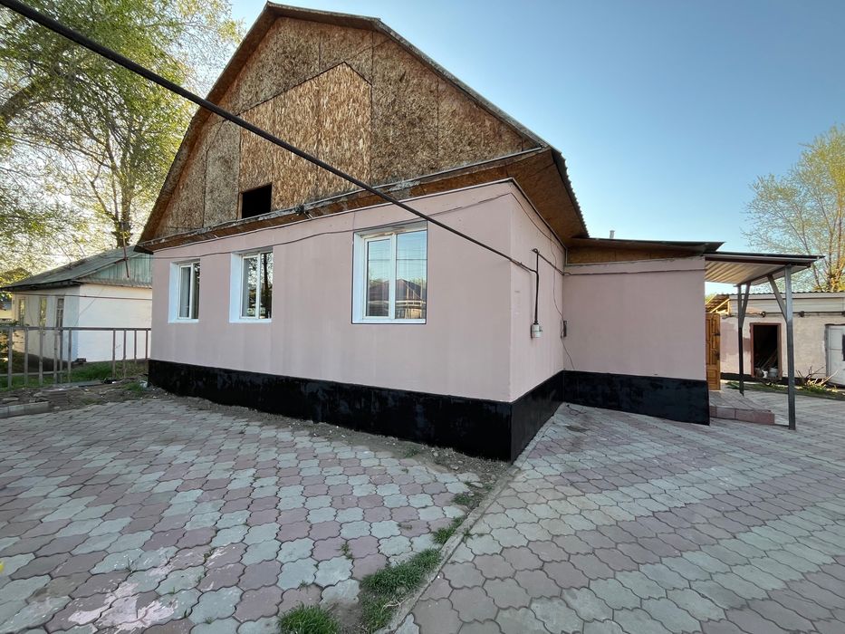 Продаётся дом 120 м² из красного кирпича на участке 11 соток