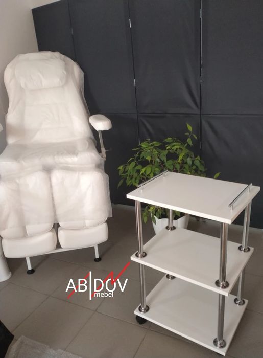 Тележка помощница для салона красоты и косметологии от производителя.