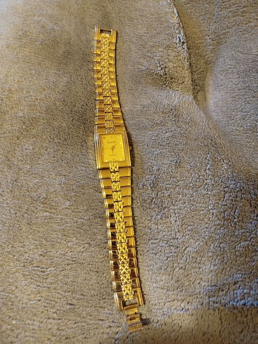 Кварцов часовник  RADO