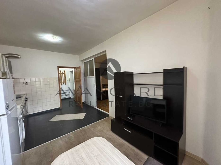 Продава се Двустаен апартамент в Пловдив, Тракия - 60 кв.м за 1600 €/кв.м - Снимка #2