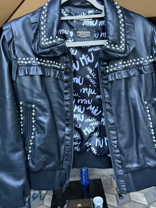 Vand geaca piele naturala miu -miu