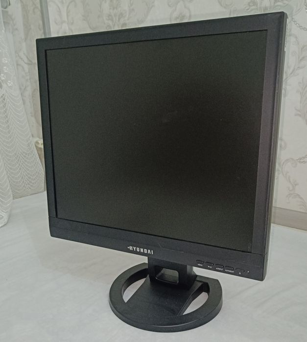 Мониторы хорошего качества б/у