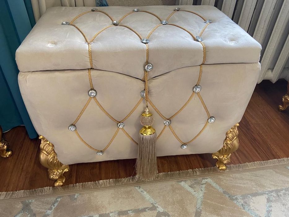 Сандык для приданного, сундук.