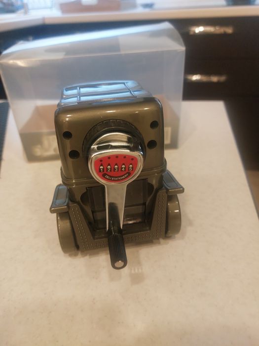 Машинка - точилка для карандашей