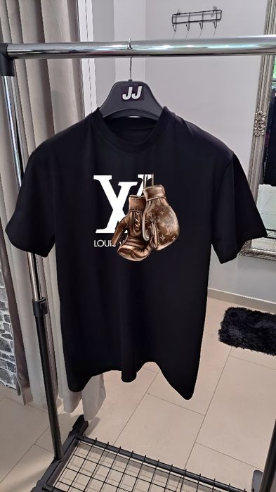 Louis Vuitton тениски