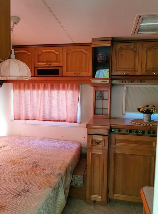 Стационарна каравана на къмпинг