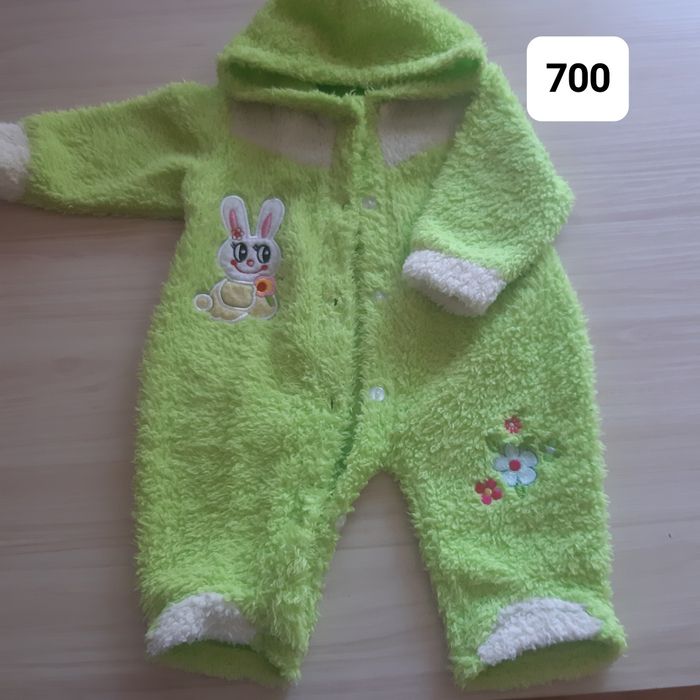 Продам комбинезоны разные