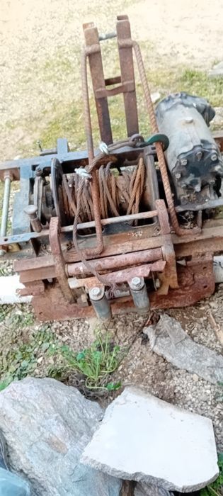 Vând troliu de 20 de tone