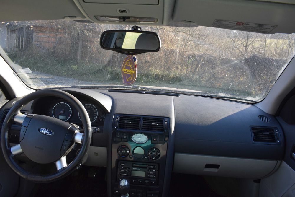 Ford Mondeo на части