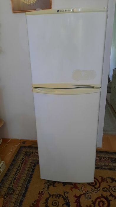 Холодильник маленький компактный