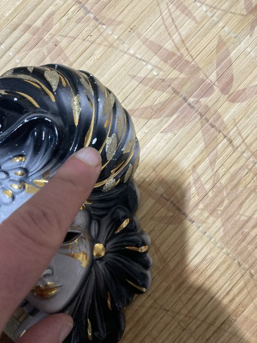 2 броя венециански маски