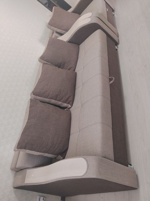 Продается диван тройка