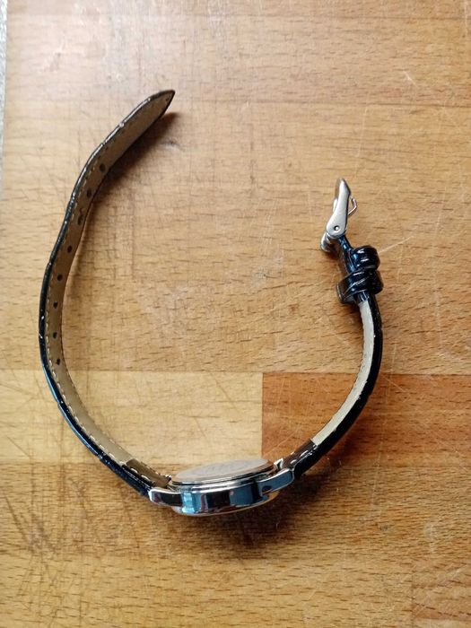 Дамски часовници