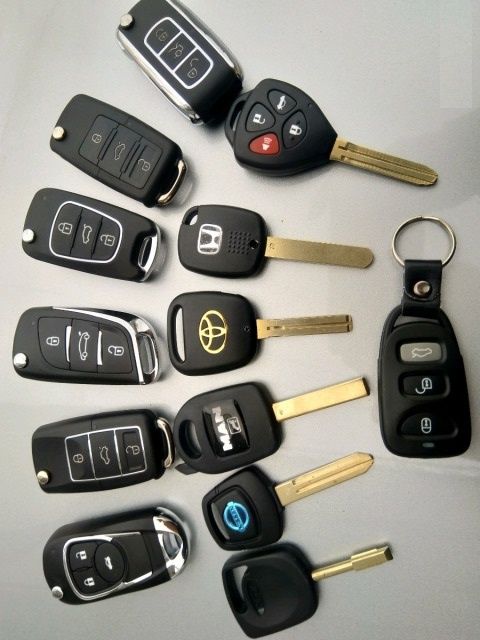 Прошивка и изготовление авто ключей, Вскрытие машин, Взлом замков