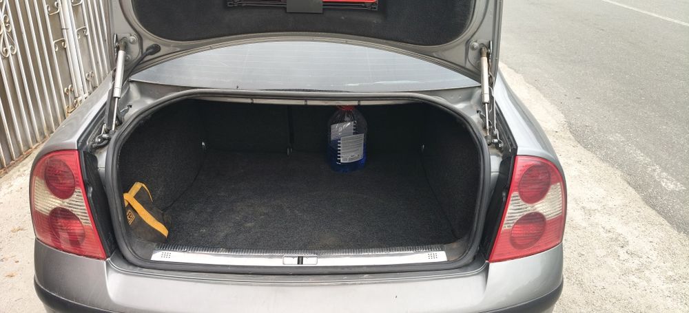 VOLKSWAGEN Passat 2003 — imagine 4