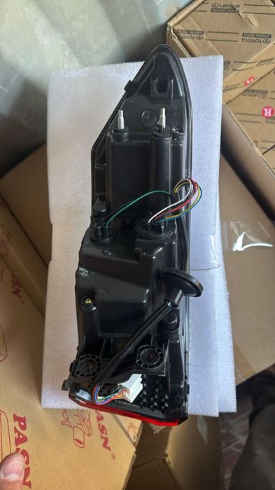 Фонари задние,молдинги,усилитель на Джили Эмгранд 2022 -