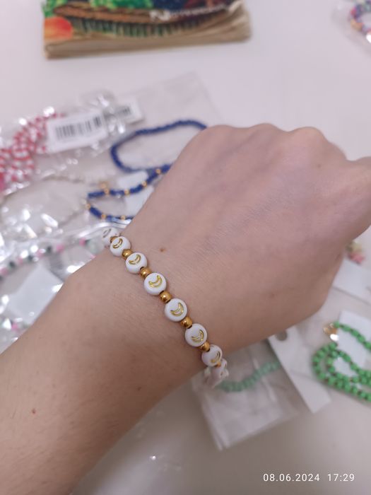 Браслетики женские и детские