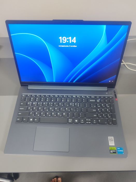 Lenovo LOQ Intel core i5