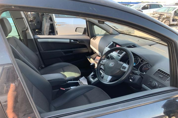 Pompa ambreiaj 90581565 90581565 Opel Zafira Family (facelift)