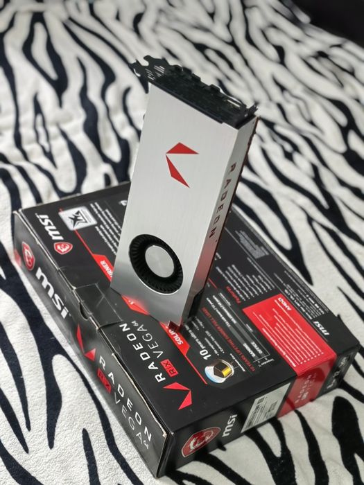 Placa video Radeon  RX Vega 64