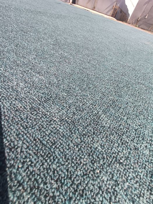 Продаю ковролин б/у в хорошем состоянии