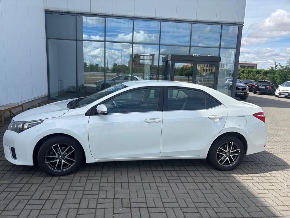 Toyota Corolla 1.6  benzina