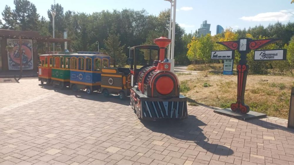 Детский паровозик электрический