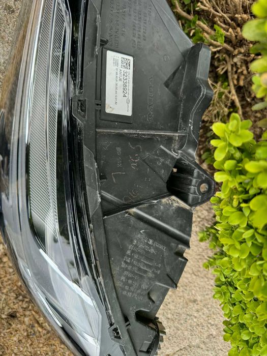 Фар ляв Volvo s90 full led activ 2016-2021г.32338924