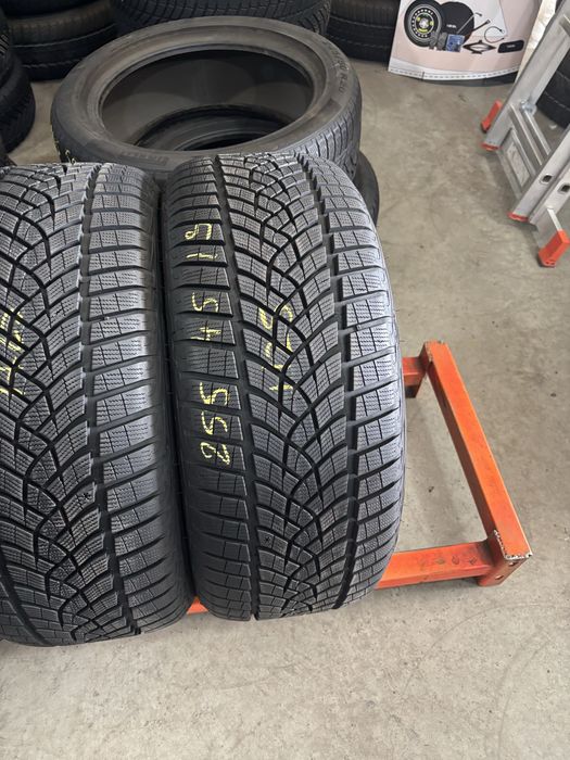 Anvelope Iarna 255/45/19 GoodYear UltraGrip Performance 255 45 19 R19