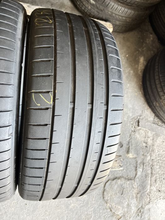 2 anvelope vara 235/35/19 , Falken , DOT 2021