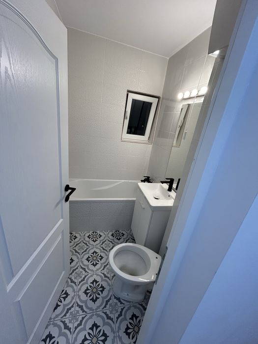 Apartament 2 camere , ultra central ,decomandat