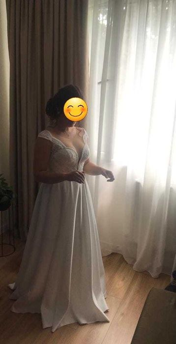 Rochie mireasa model 2022