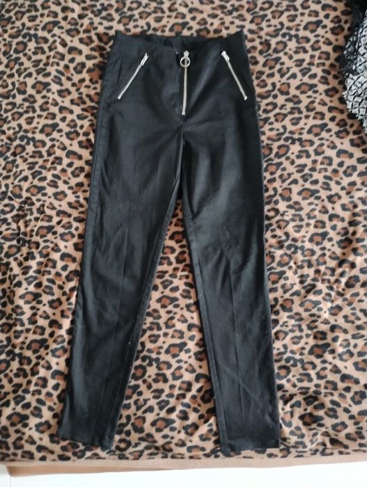 Pantaloni Divided Mărimea  S