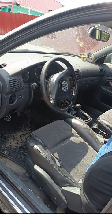 VOLKSWAGEN Passat 2003 — imagine 5
