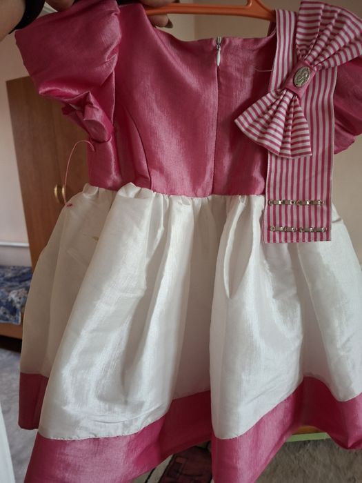 Продам платья детское