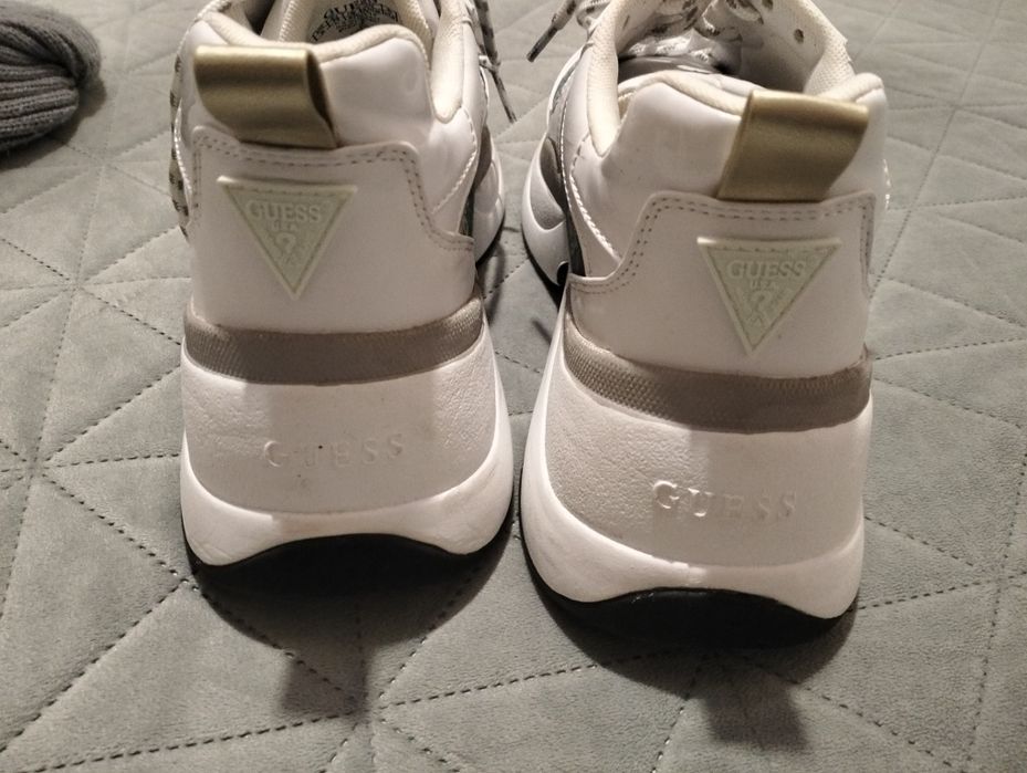 Adidași Guess dama