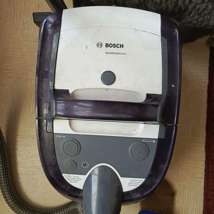 Моющий пылесос..