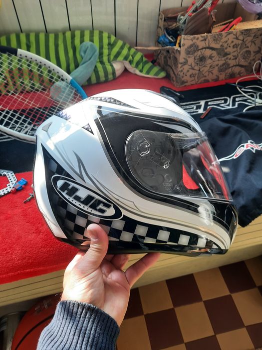 Casca moto Airoh și...