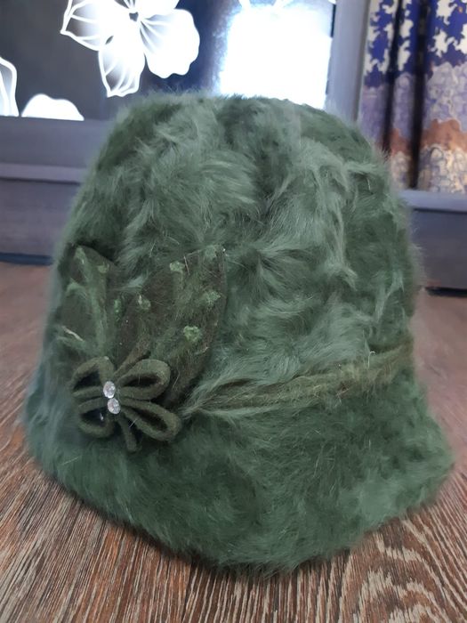 Шапки разные тёплые