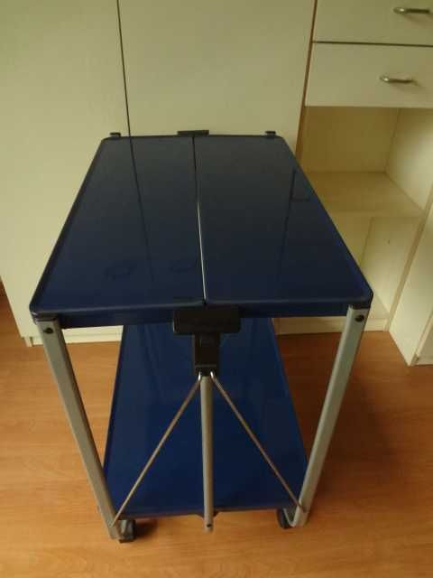 Сгъваема помощна къмпинг грил маса от Германия