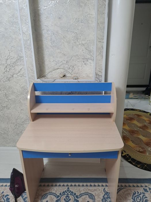 Продам парта школный