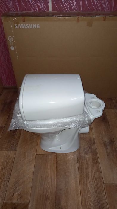 Новый унитаз Cersanit Trento.