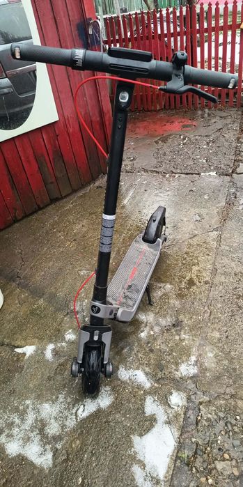 Vând schimb trotinetă Ninbot E3