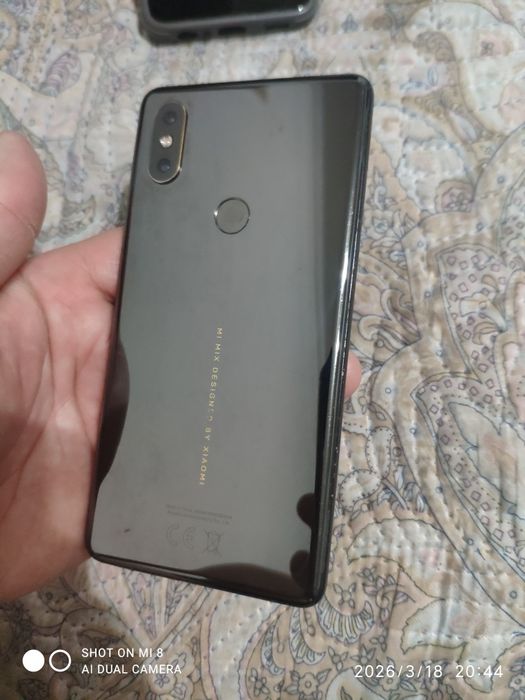 Продам Xiaomi mi mix 2s